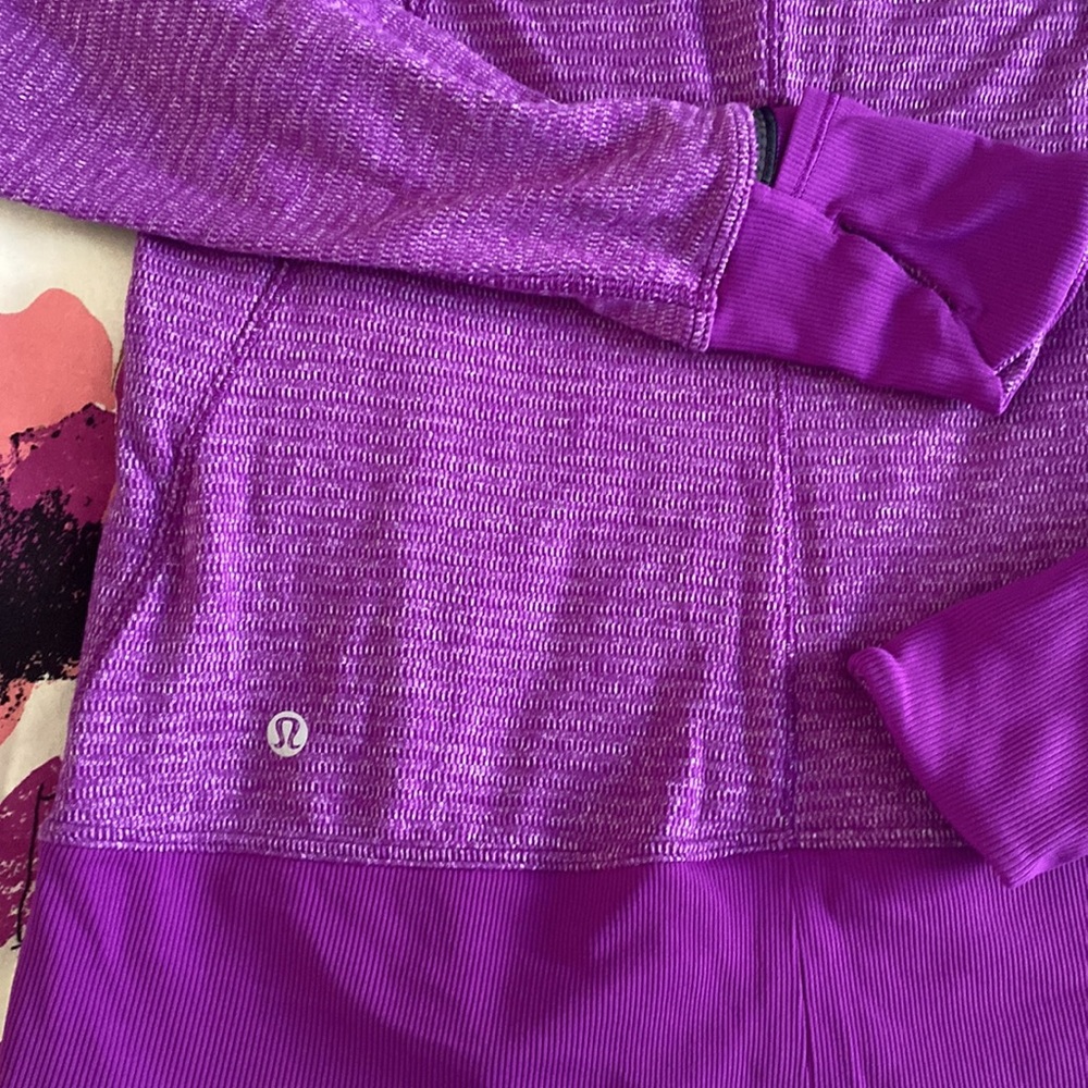 Lululemon Runderful 1/2 Zip - Picture 9 of 9